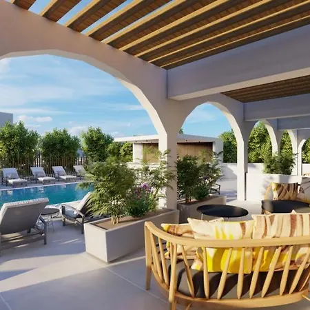 Zoi Hotell 4*