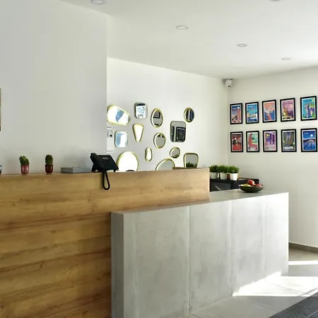 Zoi Hotel 3*