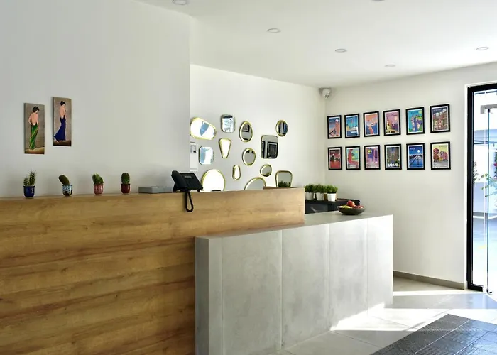 Zoi Ξενοδοχείο 4*